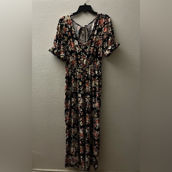 Vibe Sportswear Black Bohemian Floral Jumpsuit 1X - Picture 4 of 13